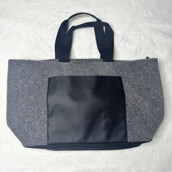 DSW Gray and Black Felt Zip Top Shoe Compartment Lightweight Travel Bag Tote - Picture 9 of 9